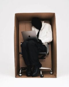 زندگی کردن توی حباب